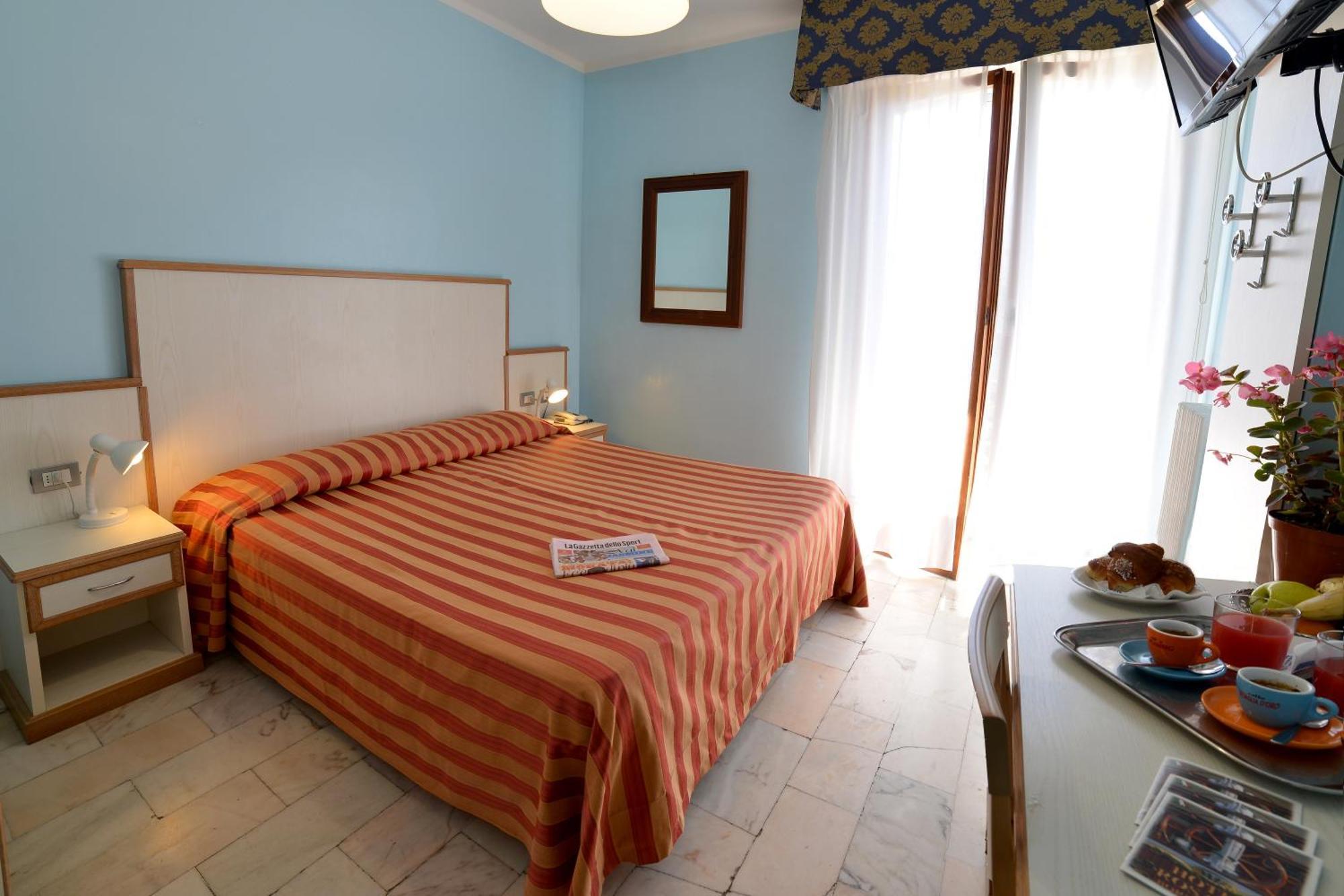 Hotel Rosalia Bordighera Exterior photo